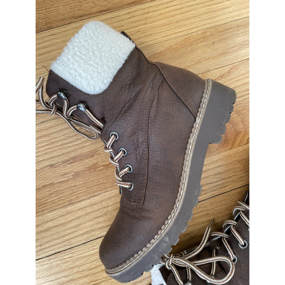 Magellan leather ankle boots womens size 7M brown vegan leather side zip BP